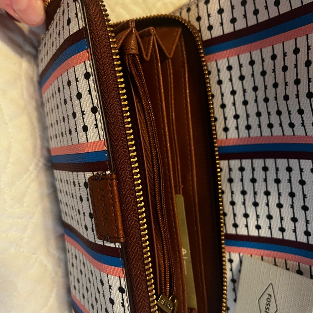 Fossil brand Rachel satchel and wallet - Picture 3 of 9